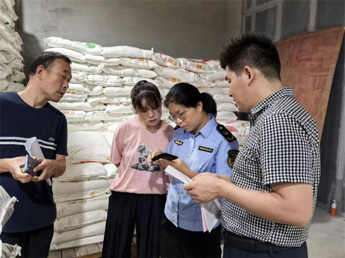 南召县:办好校园安全“一类事”  筑牢师生安全“防火墙” 南召县:办好校园安全“一类事”  筑牢师生安全“防火墙”