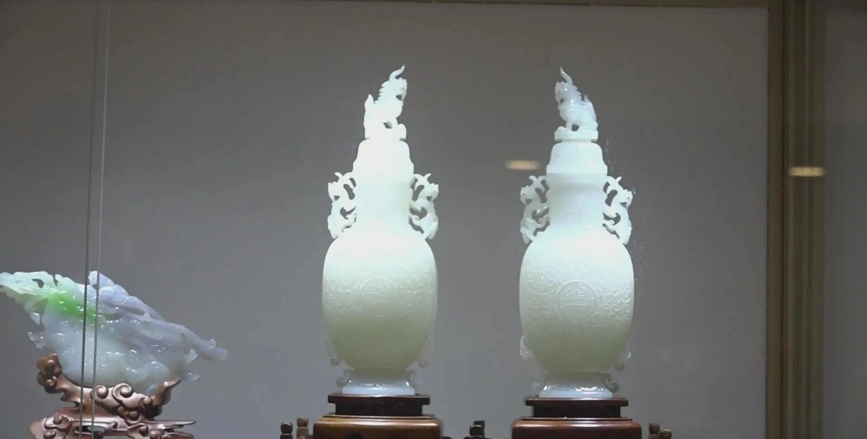 《南阳第二十届玉雕文化节综述》南阳：千年玉都焕新彩 玉雕之乡再出发