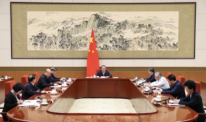 李强主持国务院第十六次专题学习 李强主持国务院第十六次专题学习