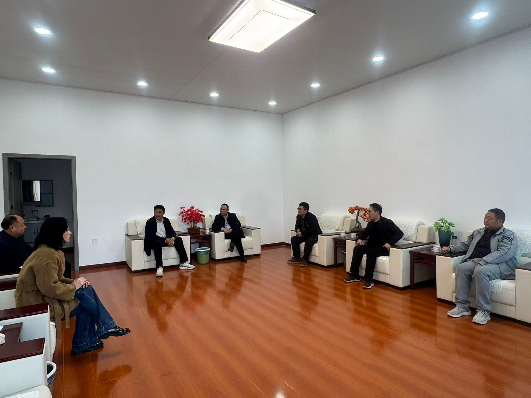 山水相依谋发展 携手共进谱新篇 ——随州市桐柏山太白顶风景名胜区管委会赴桐柏县龙潭河景区调研交流