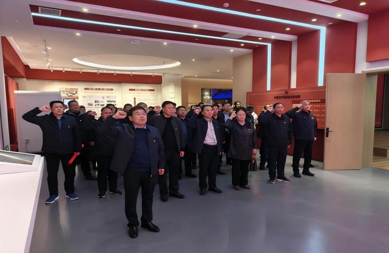 时刻筑牢廉洁防线 护航卫健体事业发展 ——赴南阳廉政教育馆开展警示教育