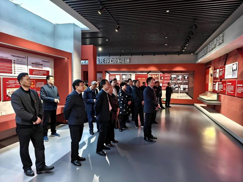 时刻筑牢廉洁防线 护航卫健体事业发展 ——赴南阳廉政教育馆开展警示教育