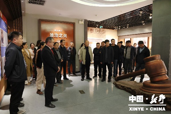 县人民法院举办2025年度第二十五次法院公众开放日活动