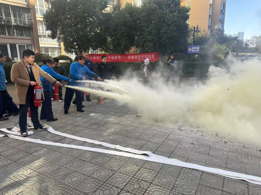 宛城区五里堡街道组织开展企业消防安全培训及消防业务技能培训活动