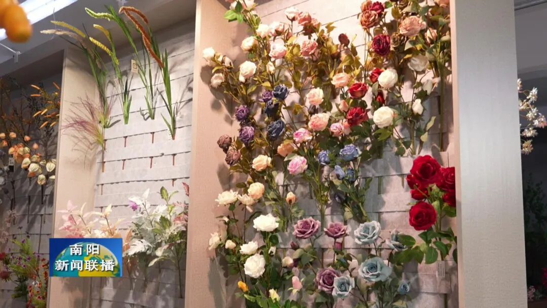 社旗年庄村：以花为媒 仿真花铺就致富路