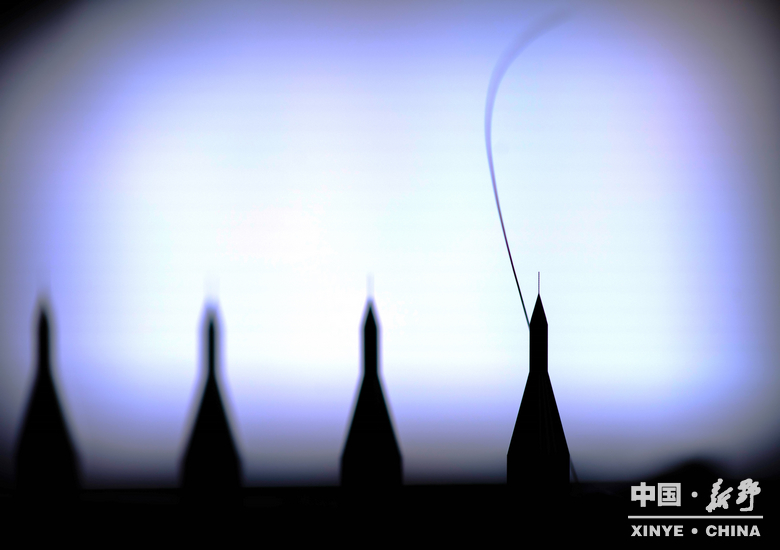 小元件大产业 新野光电强势崛起