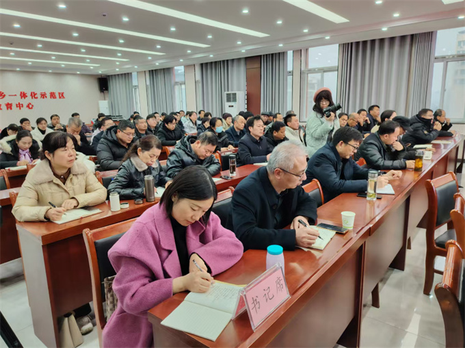 区教育中心：开展党务培训 提升育人效能