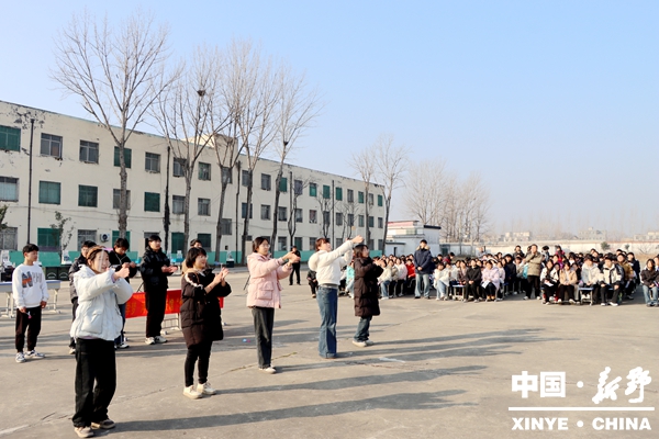 溧河铺镇：河南省科技馆“竹蜻蜓”科普乡村行走进新野