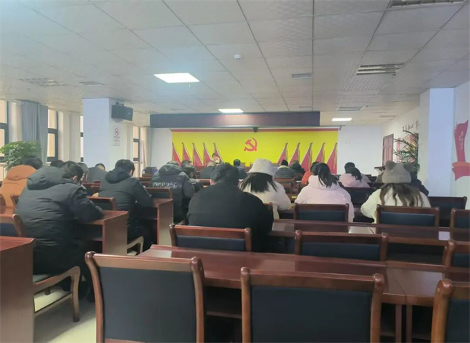 法治赋能监测 数据守护生态—西峡分局开展《生态环境监测条例》专题学习