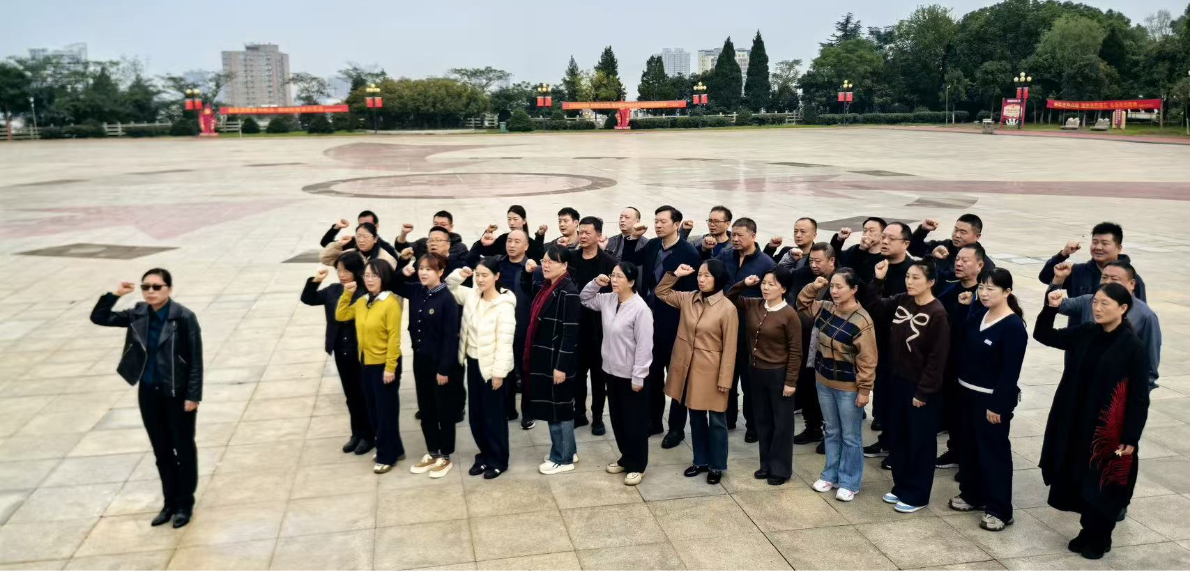 追寻红色足迹 砥砺奋斗初心 —市不动产登记服务中心赴桐柏县开展红色教育主题党日活动