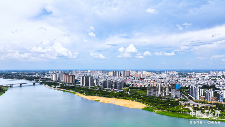 图说新野・2025全景答卷<br>——以光影为笔，绘就全域发展壮丽图景