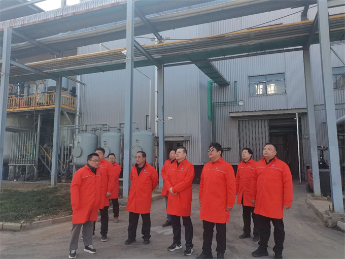 市生态环境局党组成员、支队长王刚到官庄工区调研生态环境保护工作