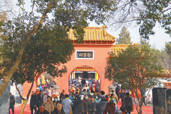 一缕药香润千年——探访南阳医圣祠
