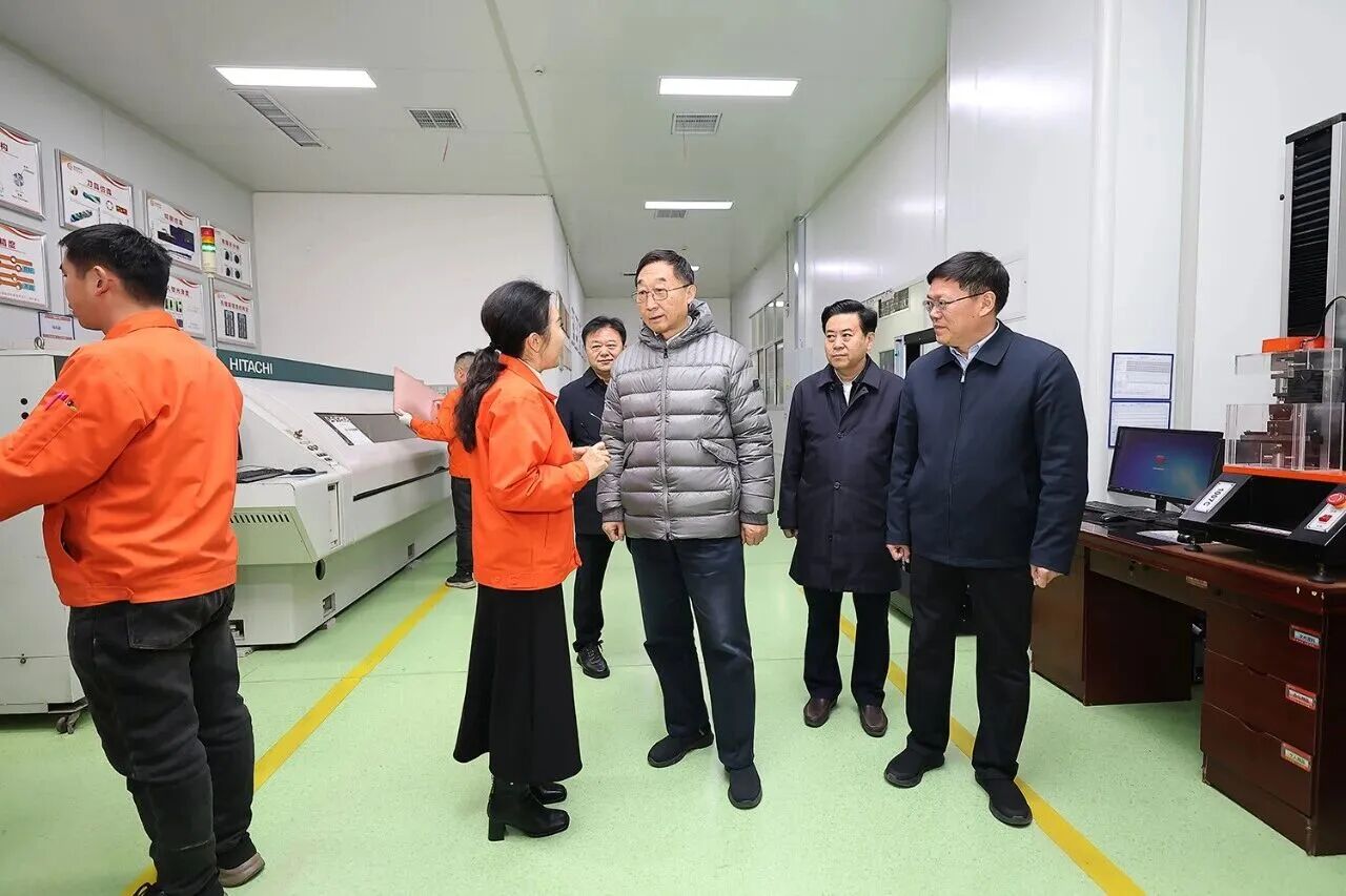 刘宁到南阳市新野唐河桐柏调研推动工作时强调 抓好粮食生产 培育特色产业 扎实推进县域经济高质量发展