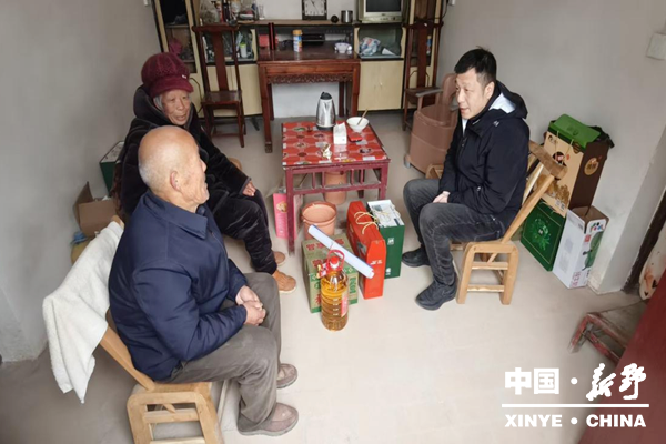 春节慰问暖民心 深情关怀显担当