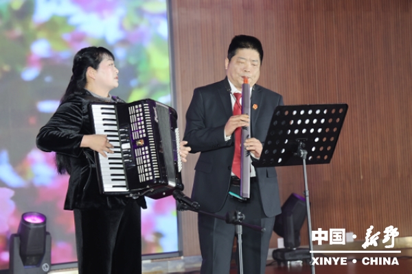 法徽闪耀守初心  策马扬鞭启新程——县人民法院举办2026年新春联欢会