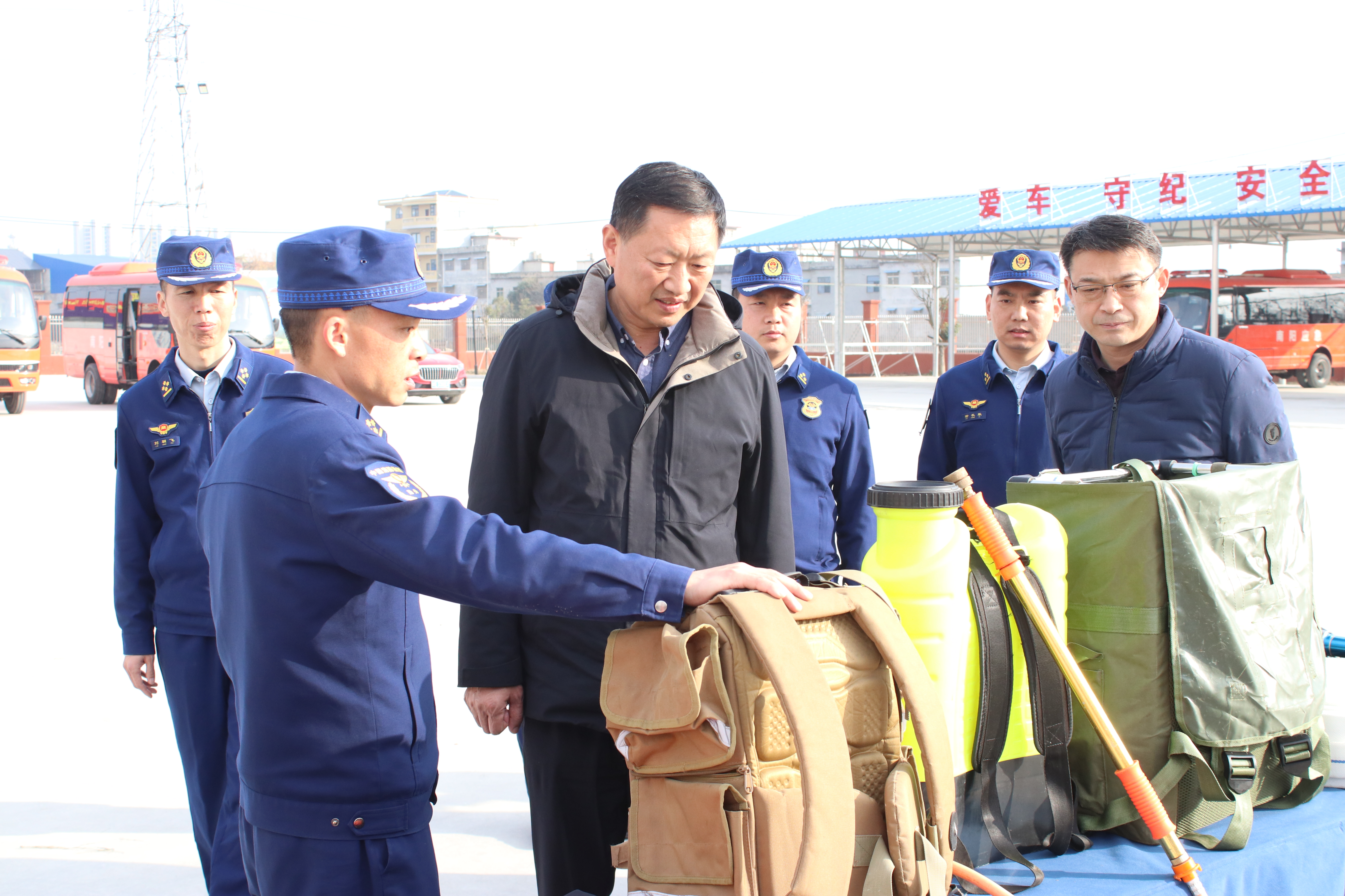 南阳市应急管理局春节前夕走访慰问郑州消防救援机动支队南阳大队