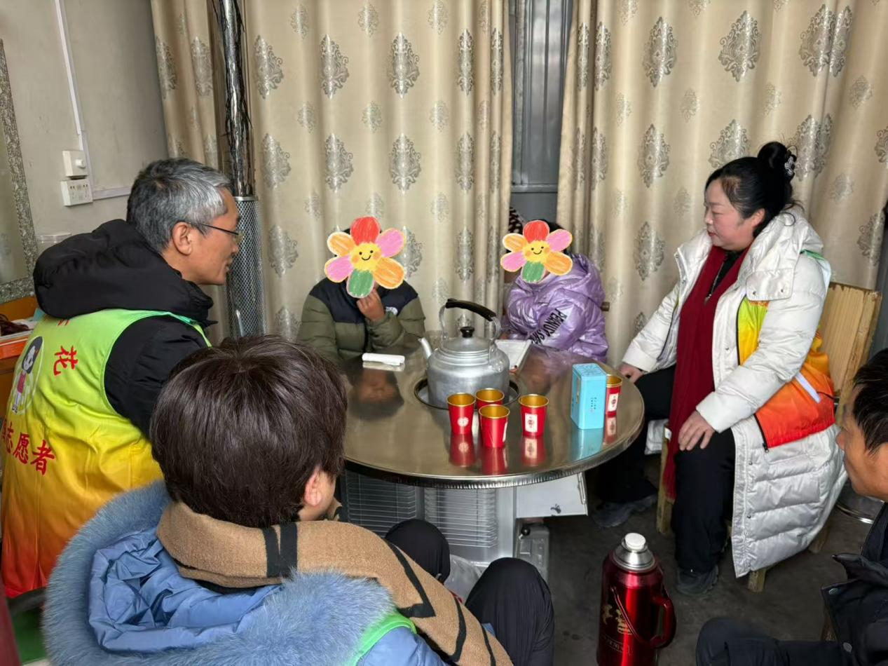 南阳市生态环境局桐柏分局开展“把爱带回家、暖心护航伴成长”关爱行活动 南阳市生态环境局桐柏分局开展“把爱带回家、暖心护航伴成长”关爱行活动