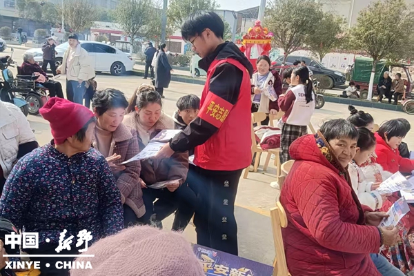 青春反诈入乡村 同心守护“钱袋子” —— 城郊乡返乡大学生助力村组筑牢反诈“防护墙” 青春反诈入乡村 同心守护“钱袋子” —— 城郊乡返乡大学生助力村组筑牢反诈“防护墙”