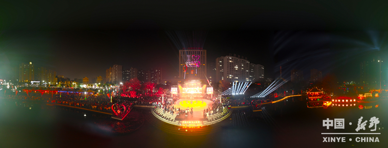 民俗欢腾闹元夕 华灯溢彩赴春约