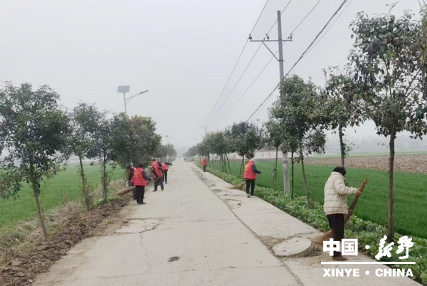 城郊乡组织开展“学雷锋 我行动”志愿服务活动