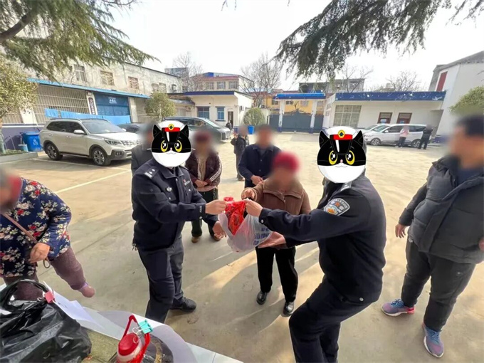 花生米都不放过！鼠窃狗盗祸害群众，抓！