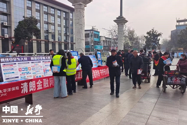 县市场监督管理局深入开展3·15国际消费者权益日宣传活动