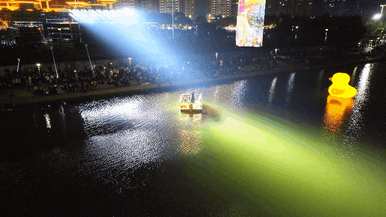 春夜新野 花漾笙歌<br>——新野县2026年春季赏花旅游季暨文旅促消费活动<br>开幕式文艺晚会掠影 春夜新野 花漾笙歌<br>——新野县2026年春季赏花旅游季暨文旅促消费活动<br>开幕式文艺晚会掠影