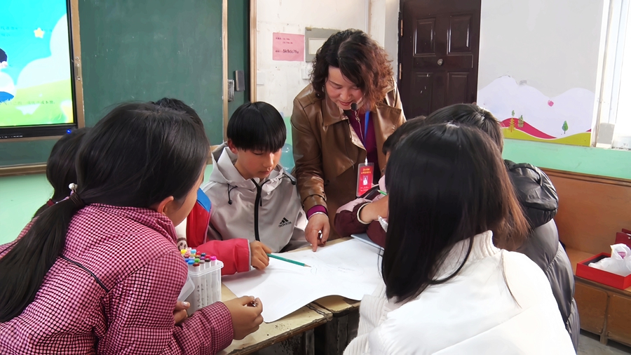 8895811557002184 nytv_20251205184240820000003_副本.jpg