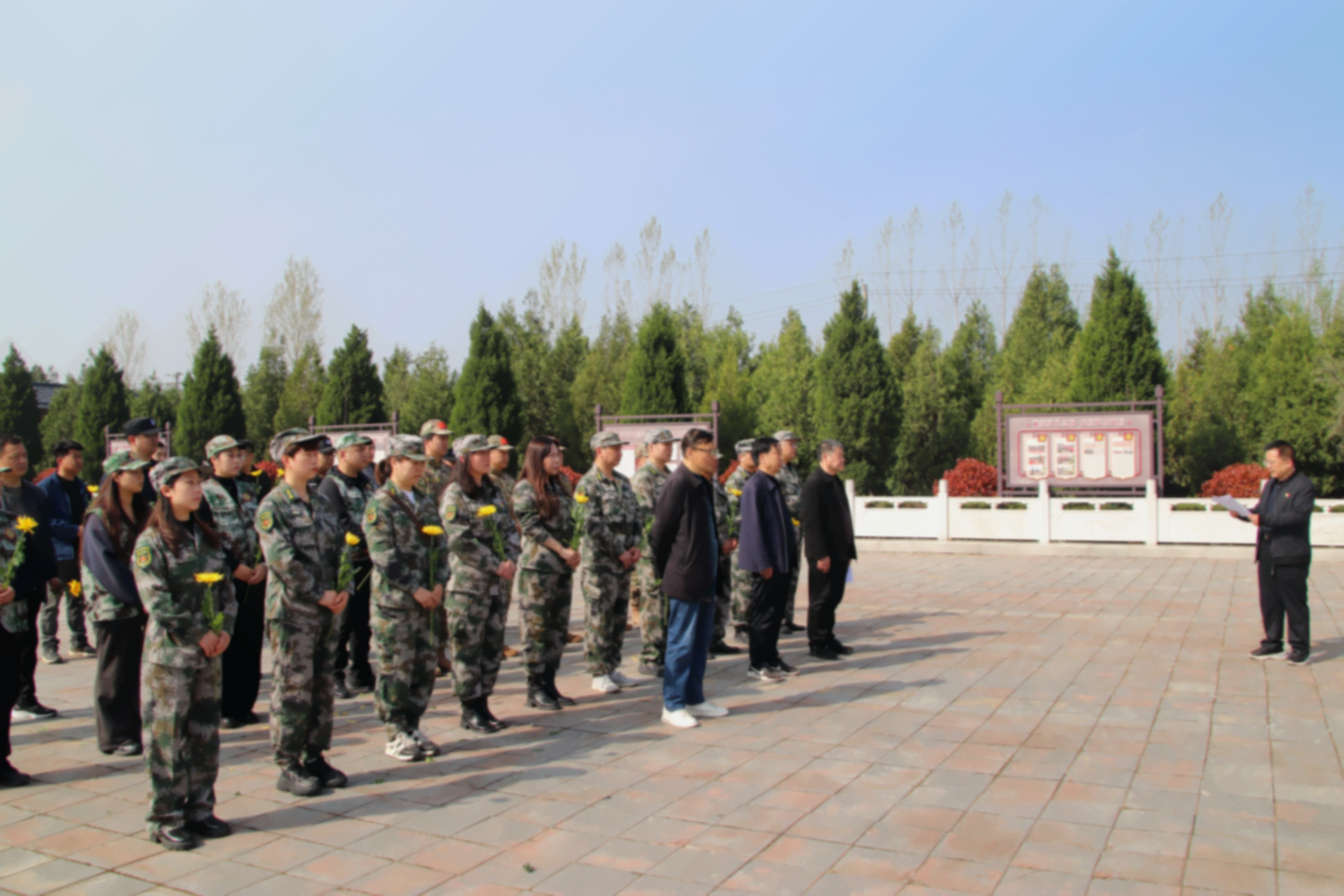 缅怀先烈守初心 实干担当促提升——南阳市宛城区退役军人事务局组织“追寻·2026·清明祭英烈”活动 缅怀先烈守初心 实干担当促提升——南阳市宛城区退役军人事务局组织“追寻·2026·清明祭英烈”活动