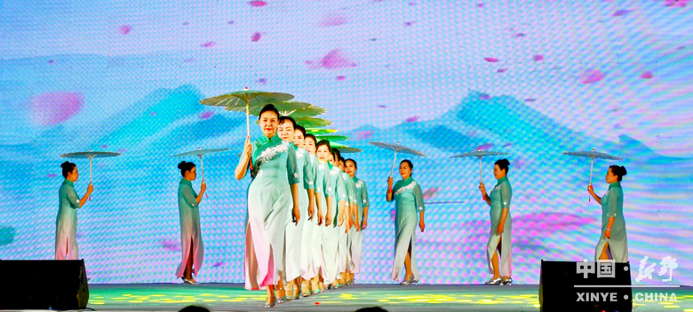 梨云漫野·雪染上庄 梨云漫野·雪染上庄