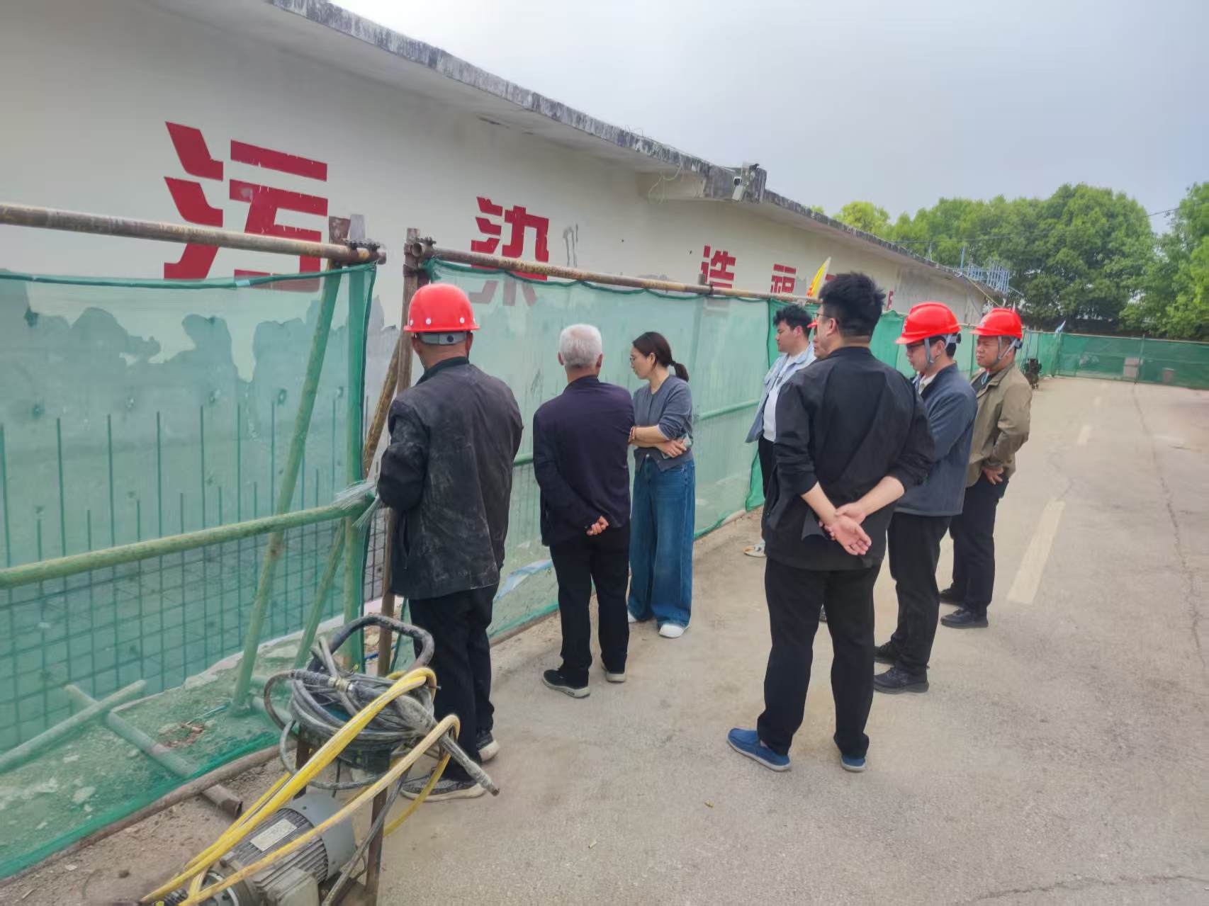 镇平县发改委联合县委效能中心开展项目调研活动