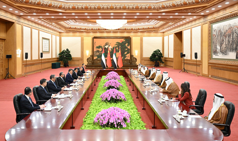 习近平会见阿联酋阿布扎比王储哈立德