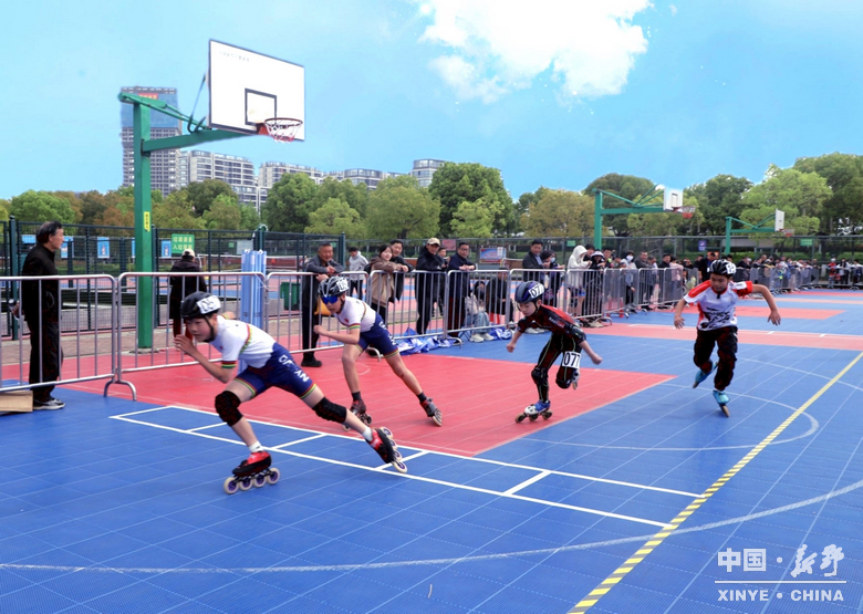 游尽欢，夜未央；盼来年，再重逢