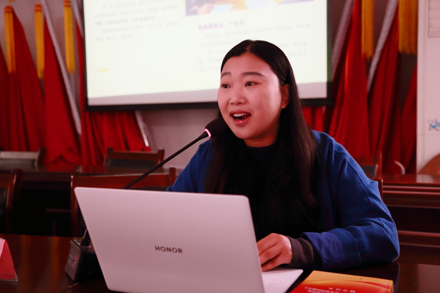 2891447504057596 E35A1571.jpg