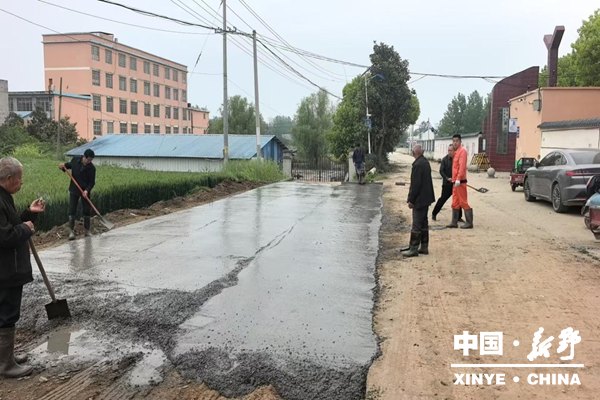 前高庙乡龙潭村：铺筑平安上学路 办好民生贴心事