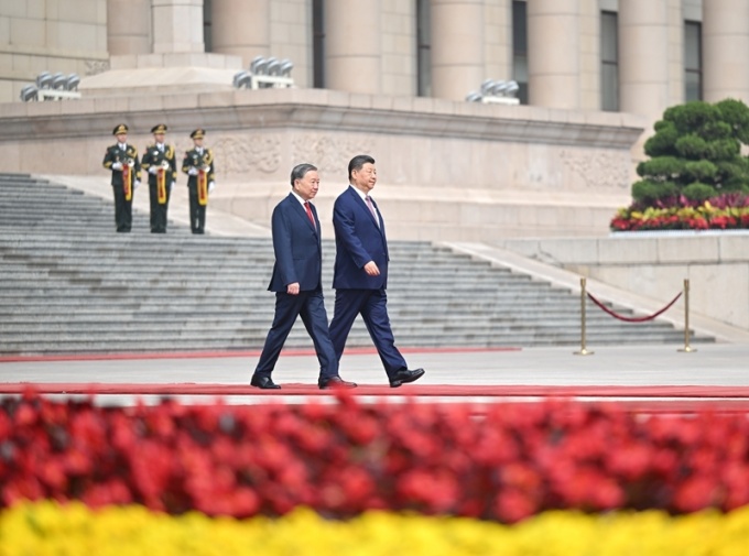 习近平同越共中央总书记、国家主席苏林举行会谈