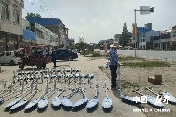 城郊乡：点亮乡村路灯 照亮民生幸福路