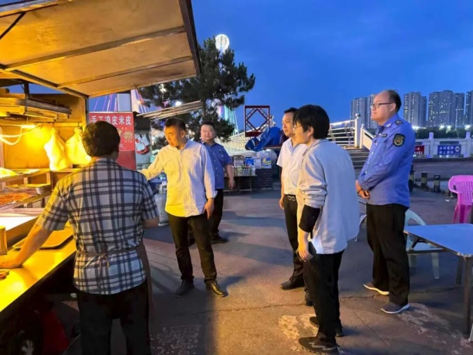 整治“油烟味” 留住“清新蓝”——西峡县开展大气污染防治专项整治行动