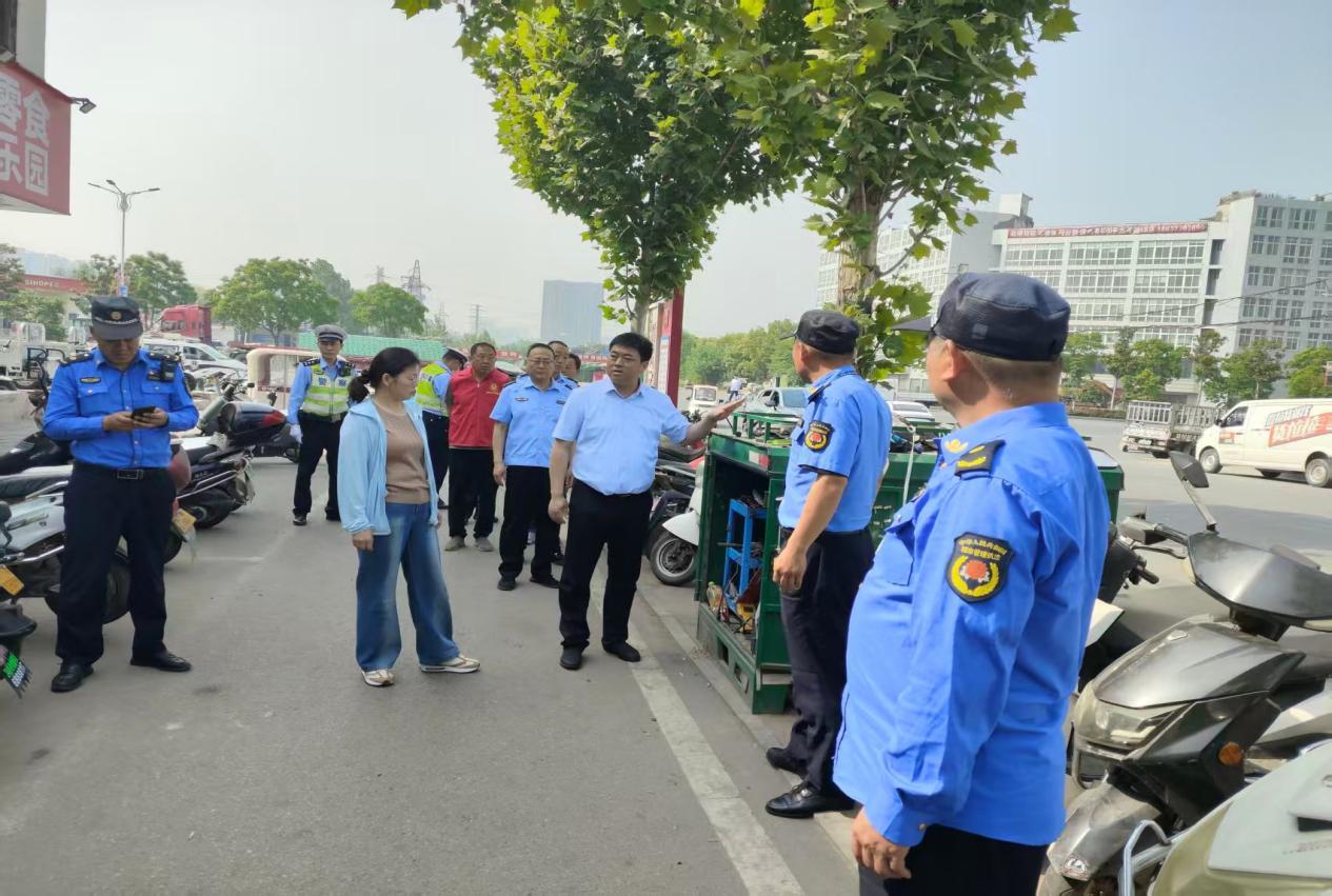 卧龙区靳岗街道:部门联动出重拳 市容交通双提升 卧龙区靳岗街道:部门联动出重拳 市容交通双提升