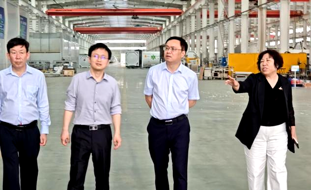 关文波到县开发区调研重点项目建设工作 关文波到县开发区调研重点项目建设工作