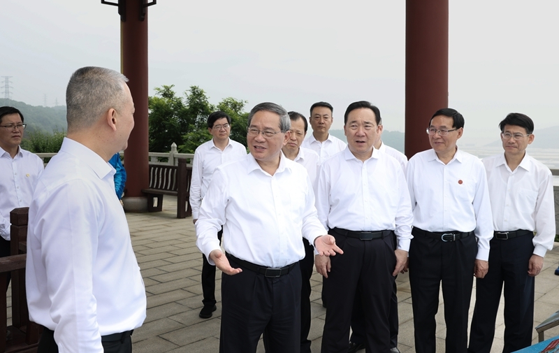李强在浙江舟山宁波调研时强调:加快建设大宗商品资源配置枢纽 为统筹发展和安全提供可靠保障 李强在浙江舟山宁波调研时强调:加快建设大宗商品资源配置枢纽 为统筹发展和安全提供可靠保障