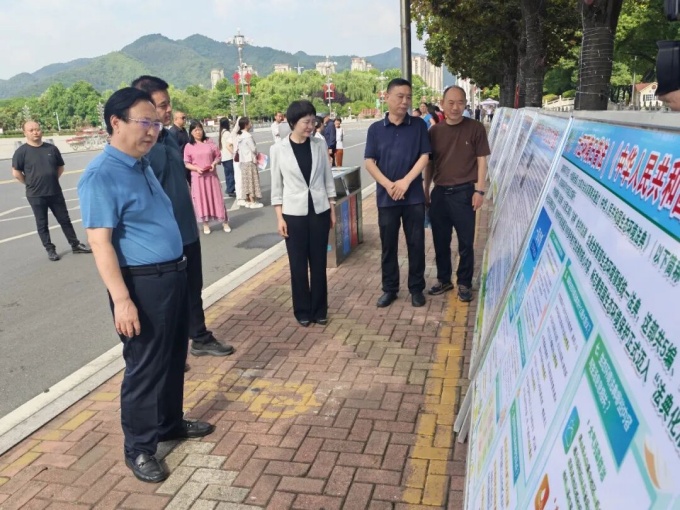 六五环境日丨全民守护绿水青山 聚力共建美丽家园——西峡分局开展2026年六五环境日系列宣传活动 六五环境日丨全民守护绿水青山 聚力共建美丽家园——西峡分局开展2026年六五环境日系列宣传活动