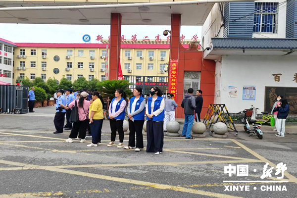汉华街道:用心用情护航高考 助力学子逐梦前行 汉华街道:用心用情护航高考 助力学子逐梦前行