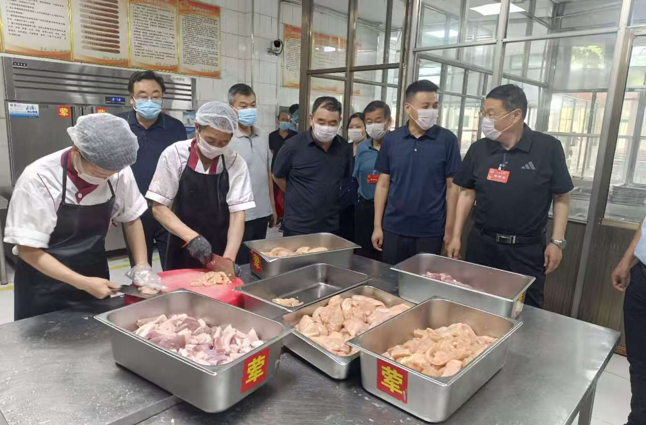 社旗县人大常委会专题调研食品安全工作