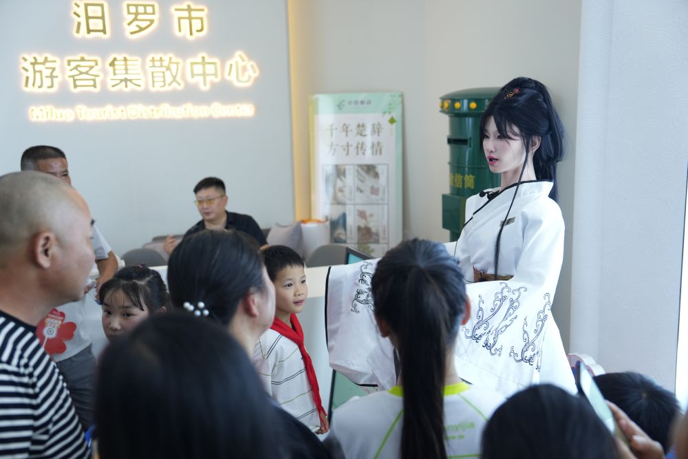 端午新韵:生产端、场景端、消费端“科技三重奏” 端午新韵:生产端、场景端、消费端“科技三重奏”