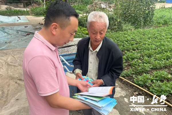 王庄司法所：反诈宣传赶大集 普法入户零距离