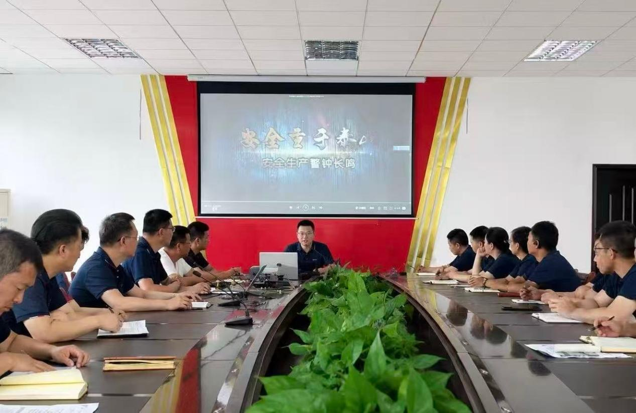 唐河县应急管理局:扎实开展工贸企业“安全生产月”系列活动 唐河县应急管理局:扎实开展工贸企业“安全生产月”系列活动