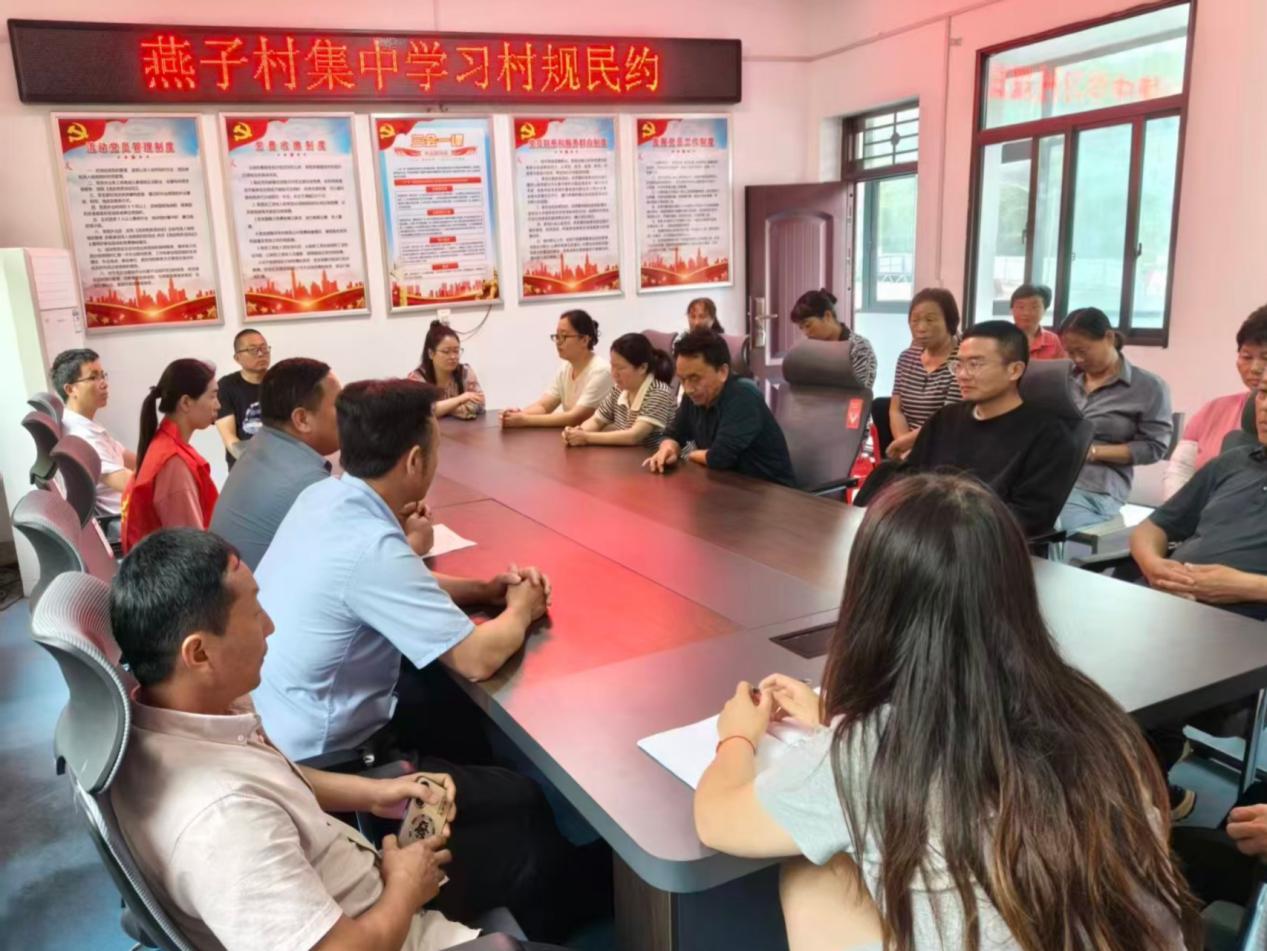 树文明新风 润和美乡村 ——重阳镇燕子村集中学习践行新村规民约 树文明新风 润和美乡村 ——重阳镇燕子村集中学习践行新村规民约