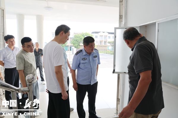 县人民法院:紧绷安全之弦 筑牢平安防线 县人民法院:紧绷安全之弦 筑牢平安防线